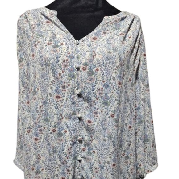 Rose + Olive Free Flowing Polyester Floral V-Neck Women's Blouse Size 1X - Large - Picture 1 of 11